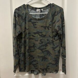 NWT Michaels Stars top - Small Petit (oversized - see measurements)